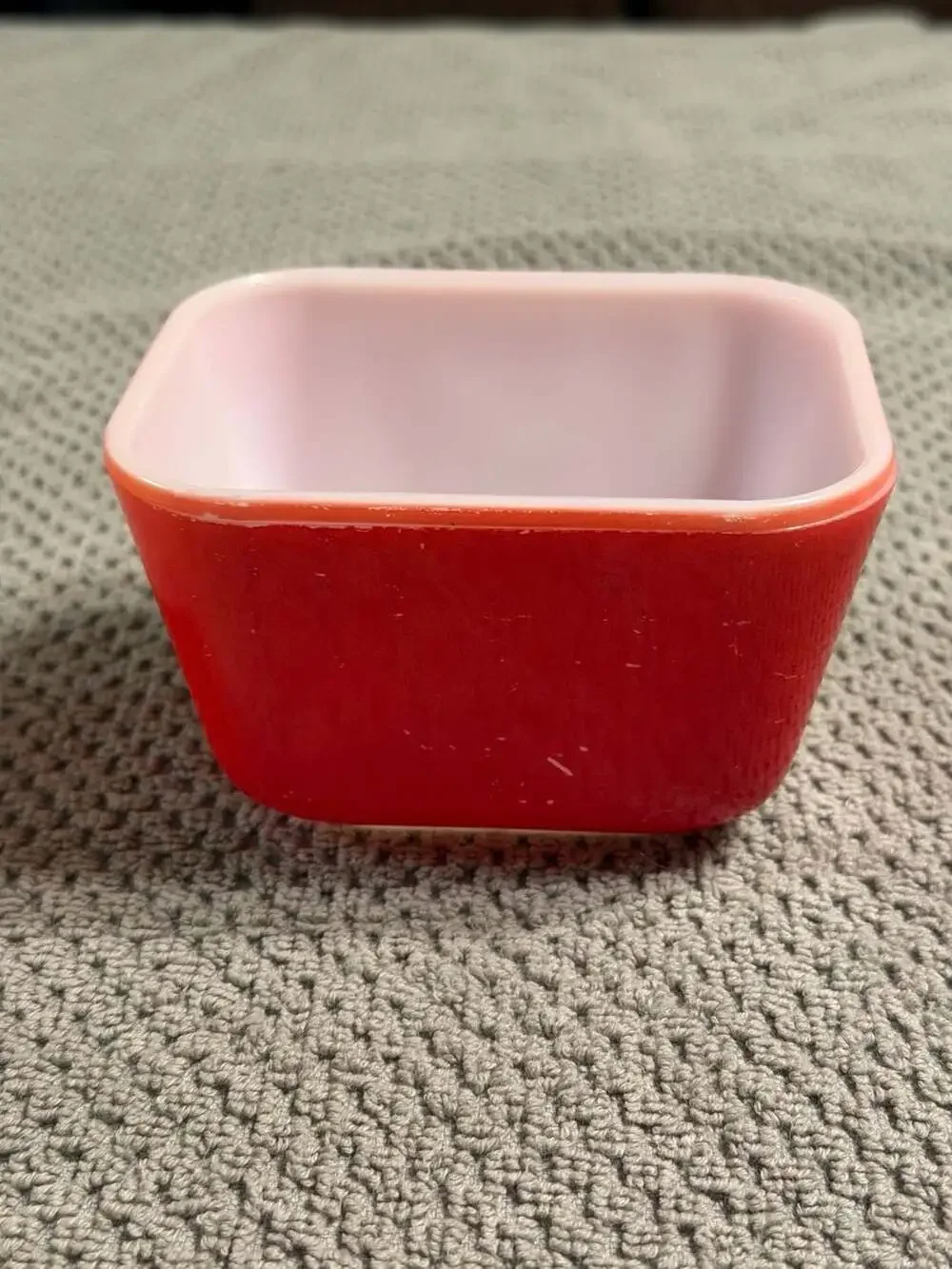 Vintage Pyrex 501 1.5 Cup Refrigerator Dish Set - Yellow, Red, Blue